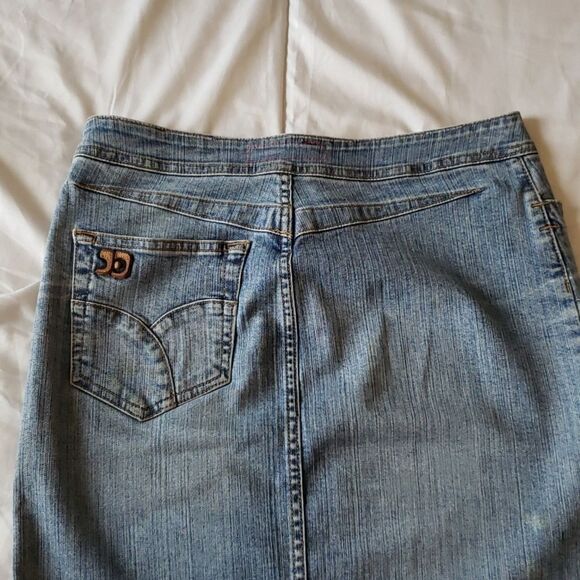 Joe's Jeans Midi Skirt  - Picture 7 of 12